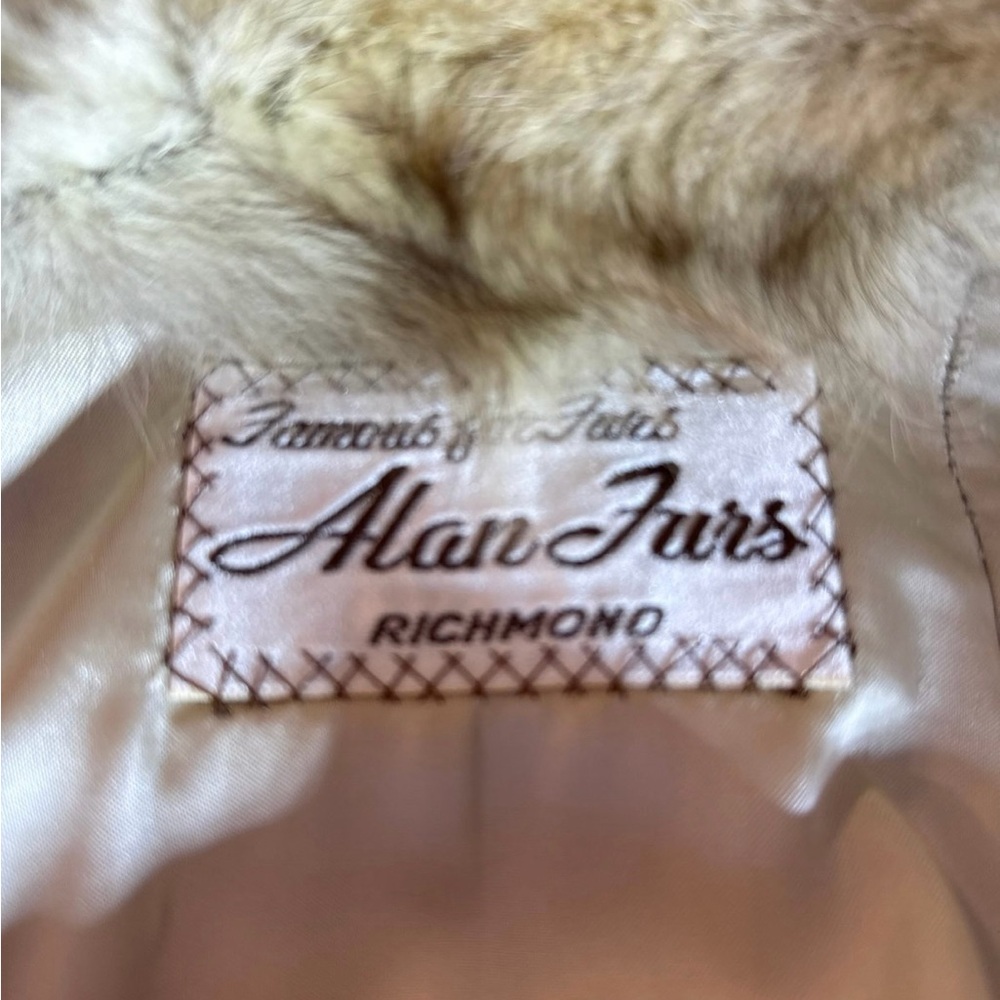 Fox Fur Jacket - Picture 8 of 9